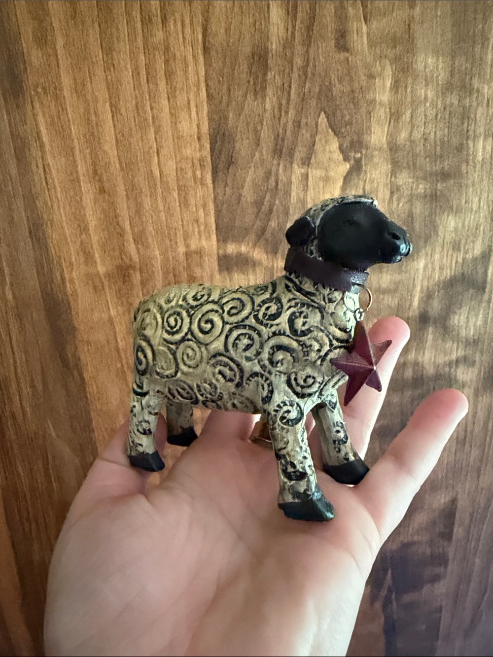 Primitive Sheep Swirl Pattern Sheep Figurine with Star Charm